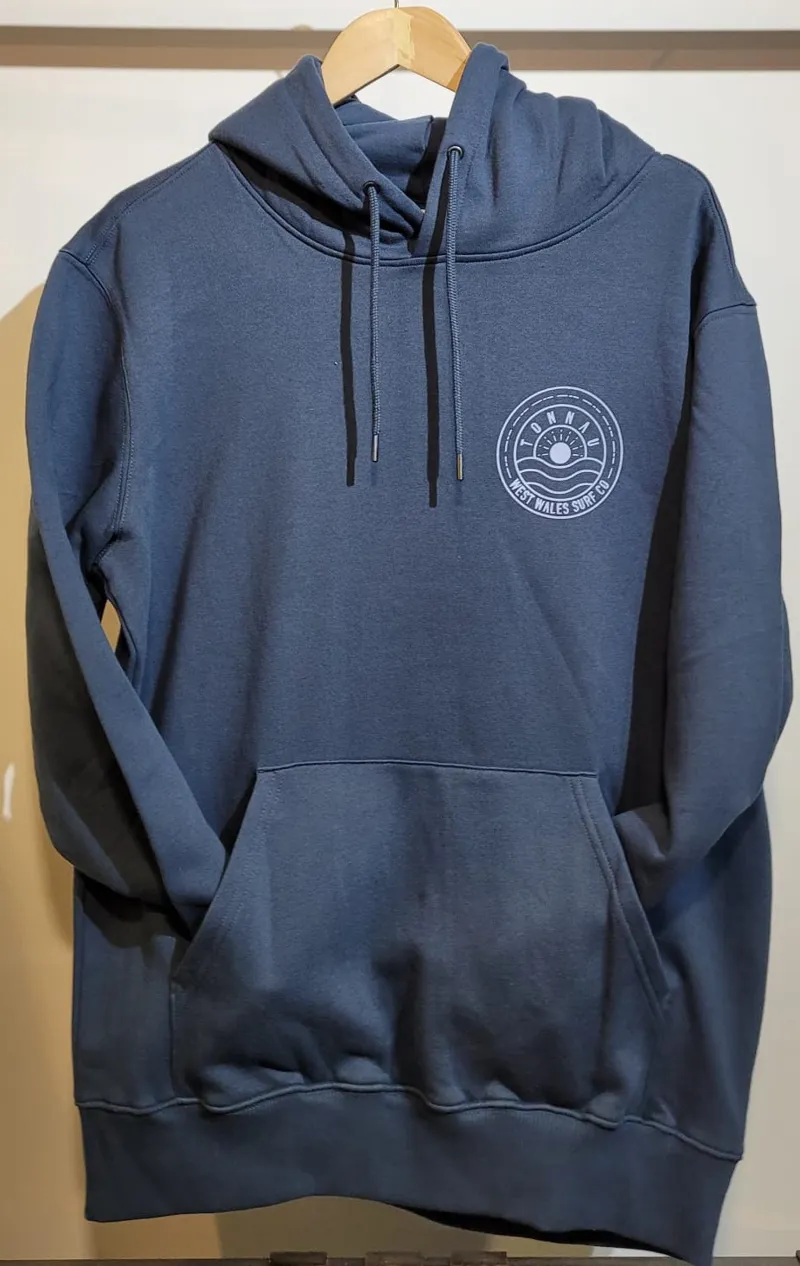 Tonnau Mountain Monochrome Hoodie Blue